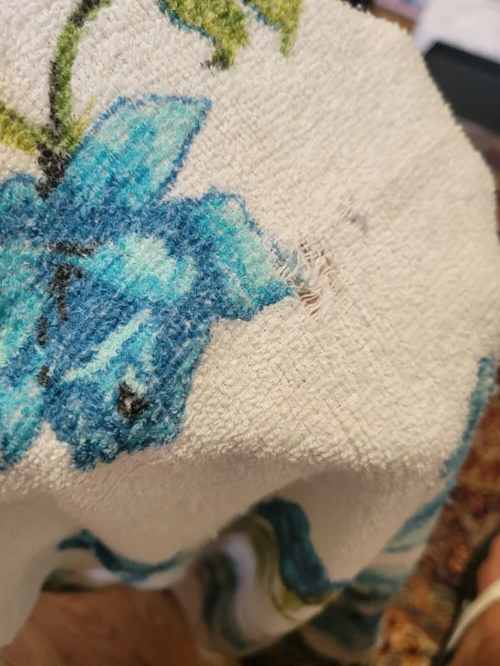Vintage 70's Blue Roses Bath Towel
